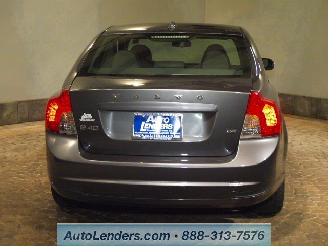 Volvo S40 2010 photo 4