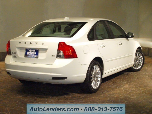 Volvo S40 2010 photo 3