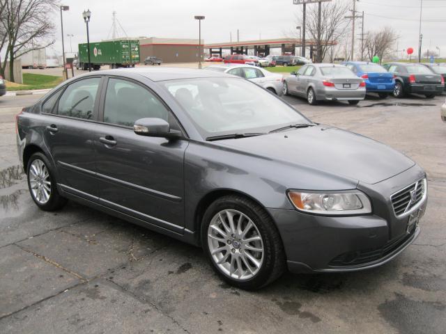 Volvo S40 2010 photo 3