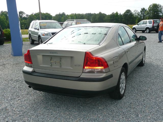 Volvo S60 2001 photo 30