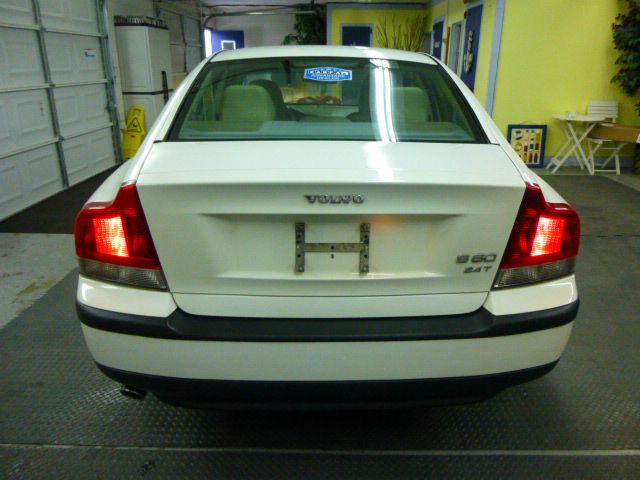 Volvo S60 2001 photo 4