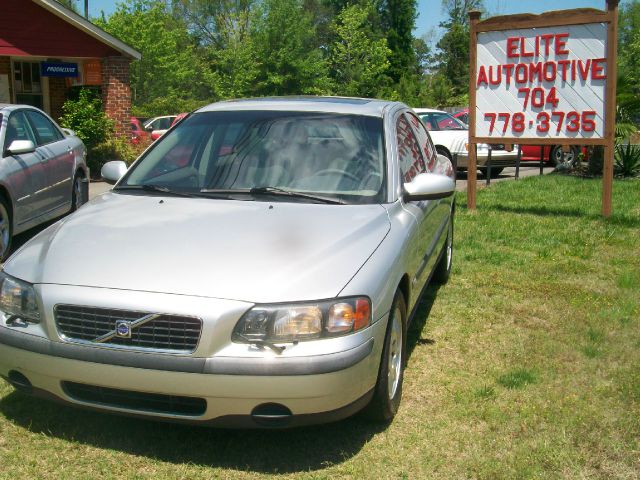 Volvo S60 2001 photo 17