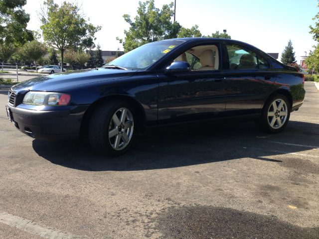 Volvo S60 2002 photo 2