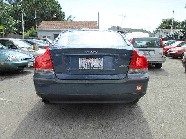 Volvo S60 2002 photo 1