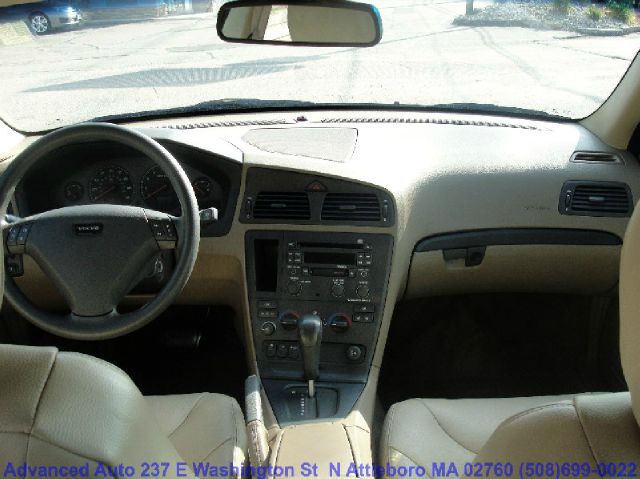 Volvo S60 2002 photo 2