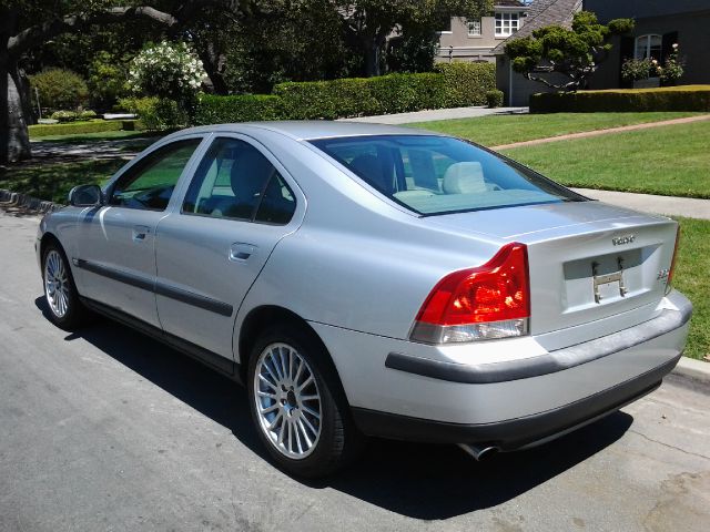 Volvo S60 2002 photo 2