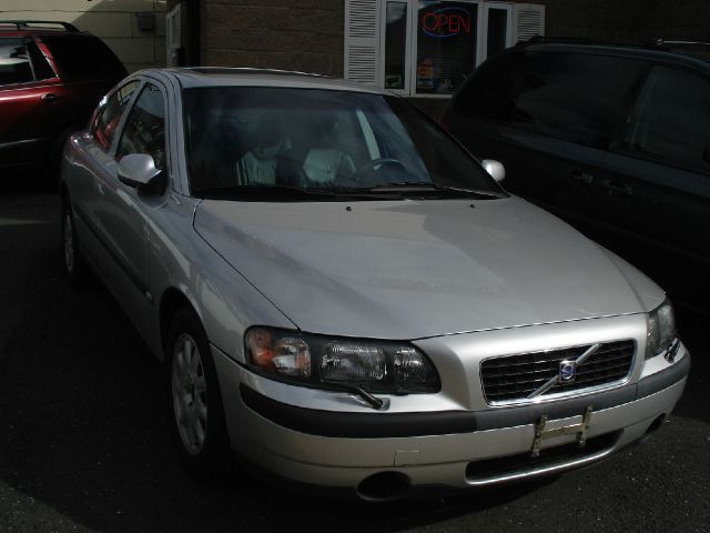 Volvo S60 2002 photo 1