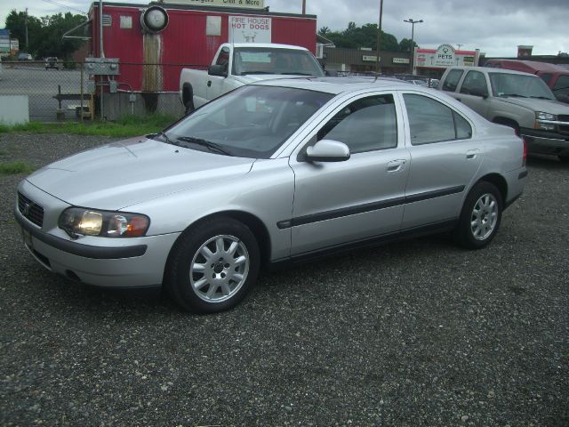 Volvo S60 2002 photo 1