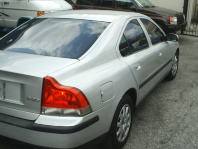 Volvo S60 2002 photo 2