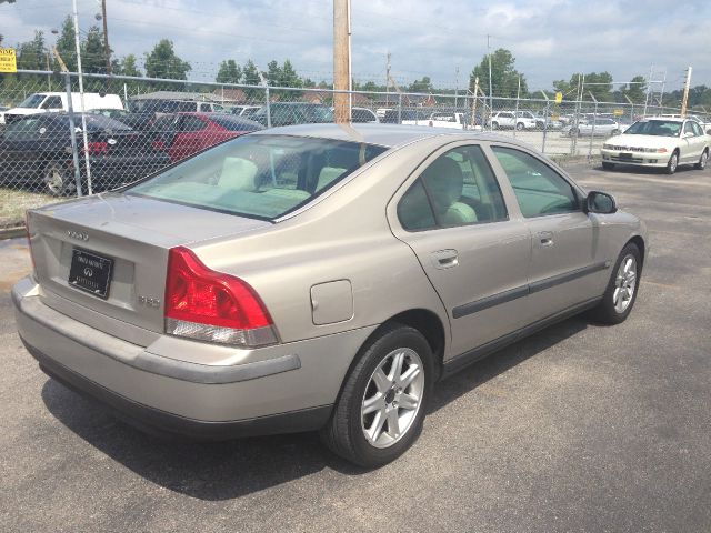 Volvo S60 2002 photo 1