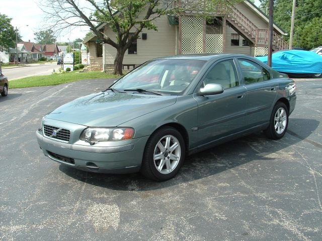 Volvo S60 2002 photo 2