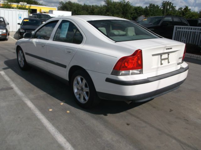 Volvo S60 2002 photo 1