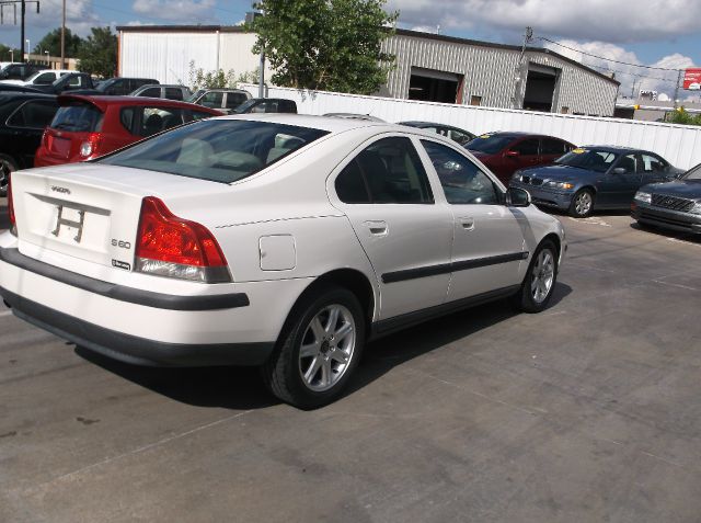 Volvo S60 2002 photo 2