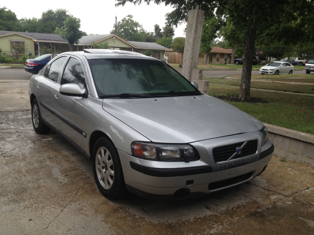 Volvo S60 2002 photo 2