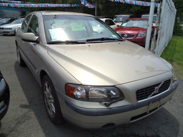 Volvo S60 2002 photo 1