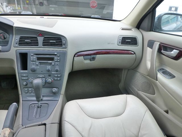 Volvo S60 2003 photo 32