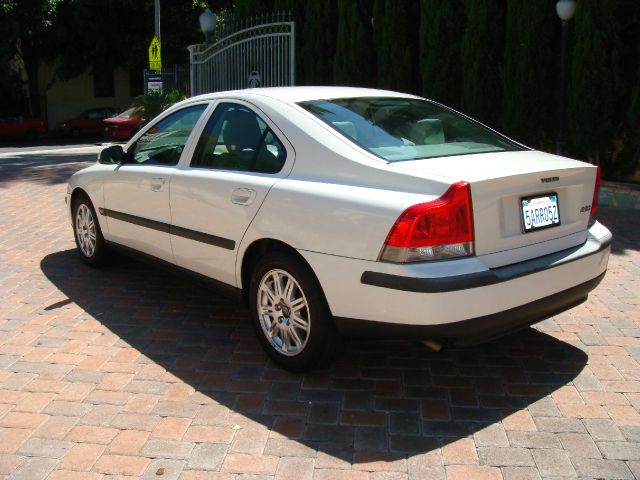 Volvo S60 4WD 4dr Sport Sedan