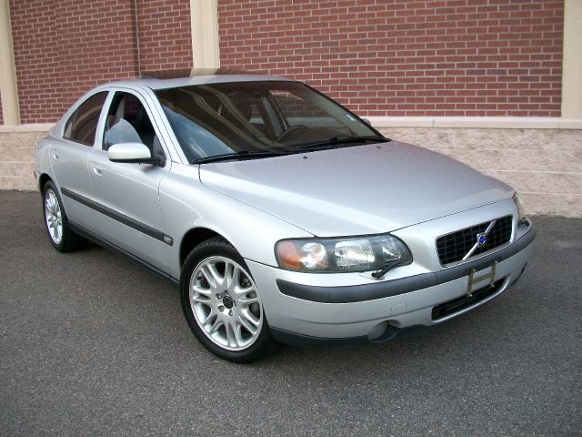 Volvo S60 2004 photo 2