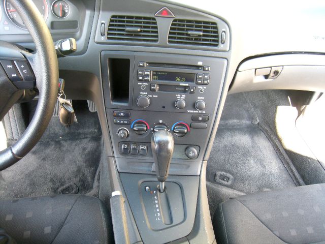 Volvo S60 2004 photo 16