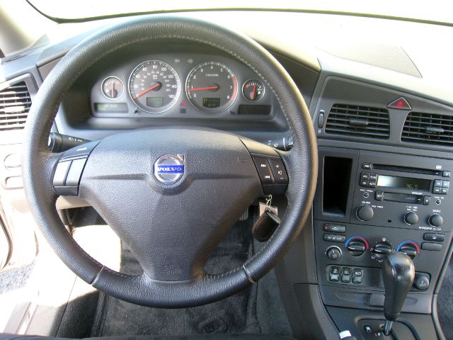 Volvo S60 2004 photo 17