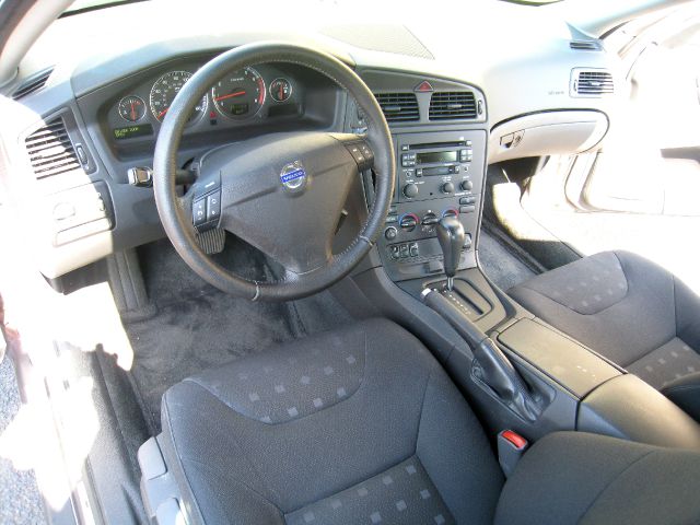 Volvo S60 2004 photo 18