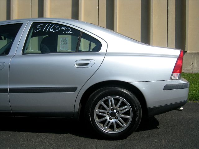 Volvo S60 2004 photo 23