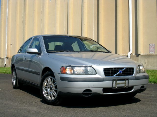 Volvo S60 2004 photo 40