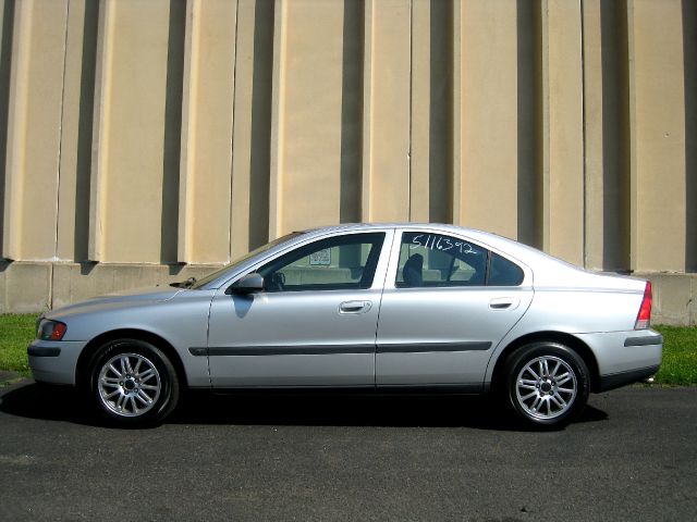 Volvo S60 2004 photo 41