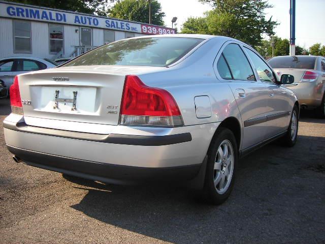 Volvo S60 2004 photo 1