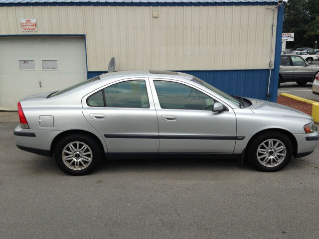 Volvo S60 2004 photo 1