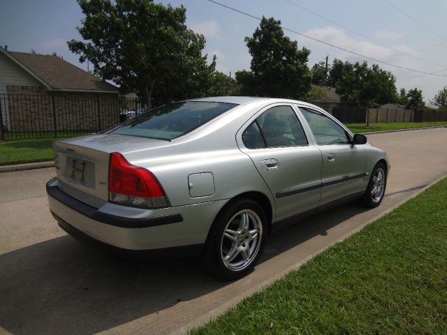 Volvo S60 4WD 4dr Sport Sedan