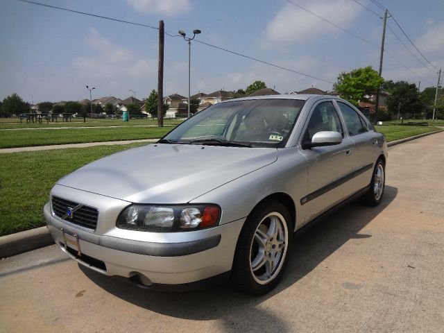 Volvo S60 2004 photo 1