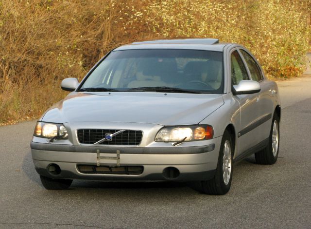 Volvo S60 2004 photo 2