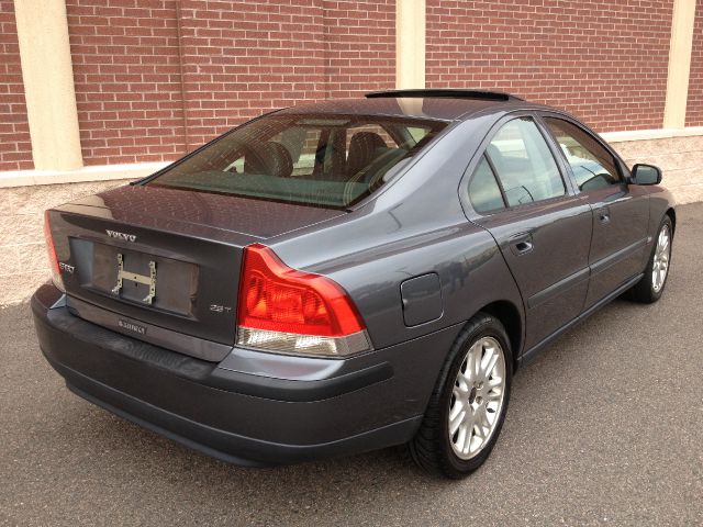 Volvo S60 2004 photo 1