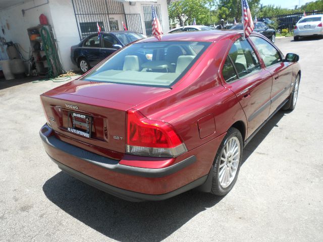 Volvo S60 4WD 4dr Sport Sedan