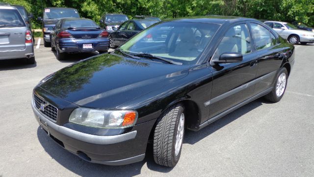 Volvo S60 4WD 4dr Sport Sedan