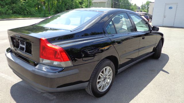 Volvo S60 2004 photo 4