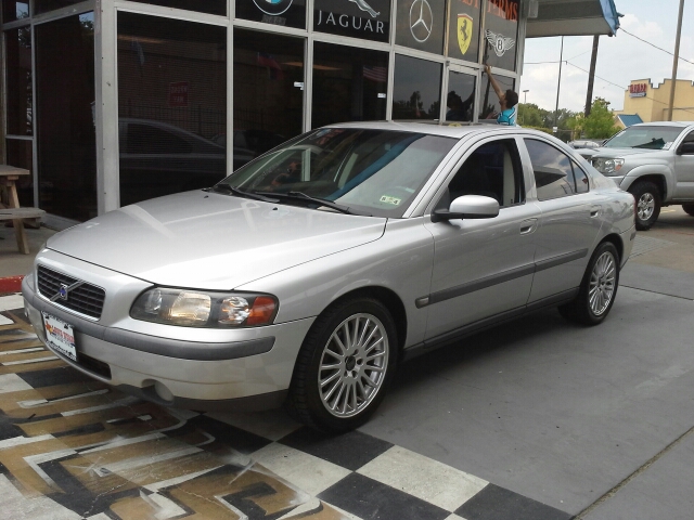 Volvo S60 2004 photo 2