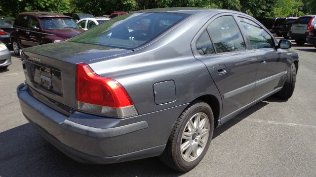 Volvo S60 2004 photo 2