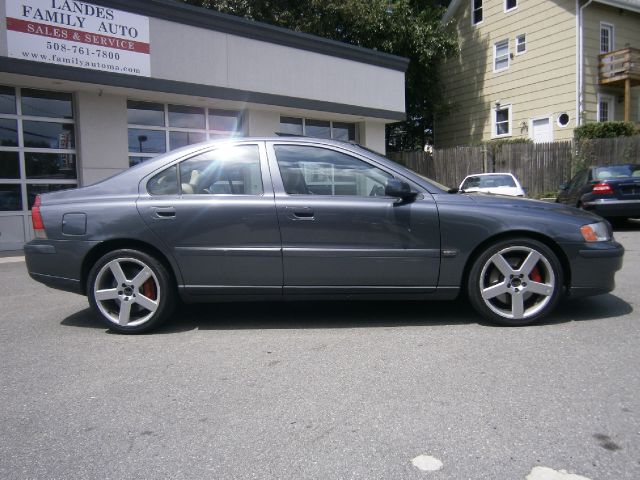 Volvo S60 2004 photo 2