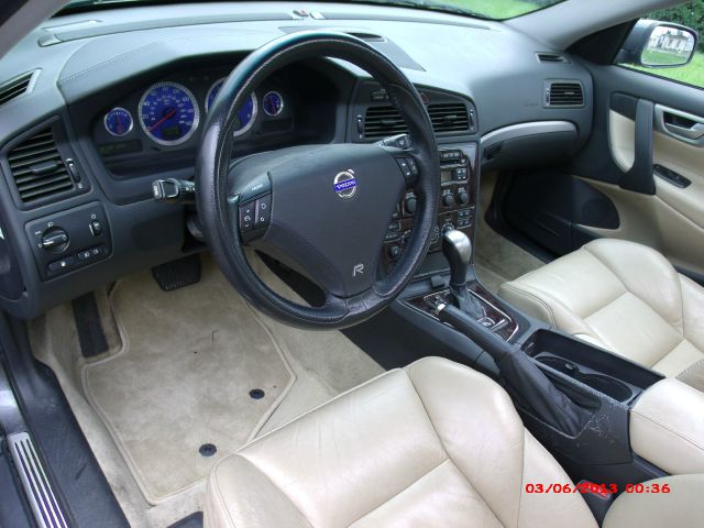 Volvo S60 2004 photo 17