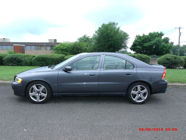 Volvo S60 2004 photo 23