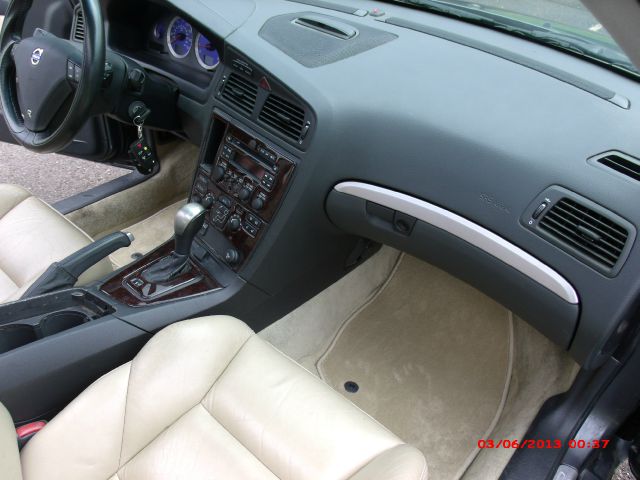 Volvo S60 2004 photo 26