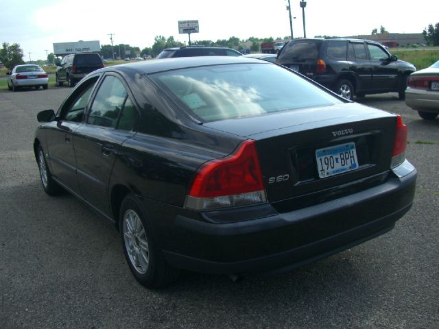 Volvo S60 4WD 4dr Sport Sedan