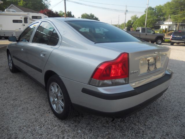 Volvo S60 2004 photo 18