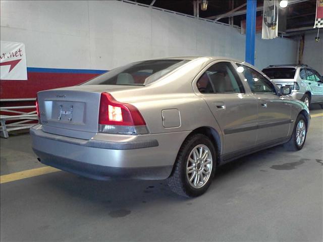 Volvo S60 2004 photo 2