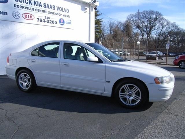 Volvo S60 2005 photo 2