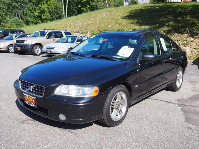 Volvo S60 4WD 4dr Sport Sedan