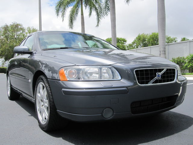 Volvo S60 2005 photo 2