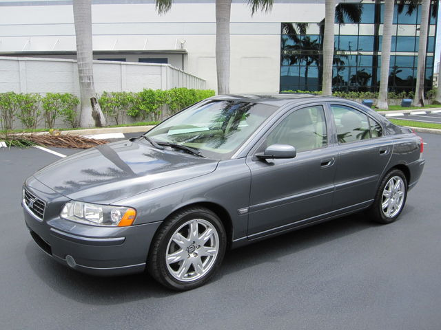 Volvo S60 2005 photo 26